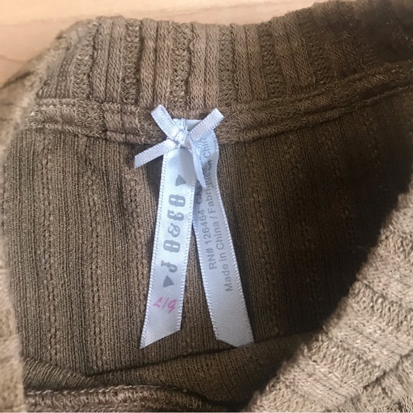 Jo & Co women's large sleeveless tank crewneck ribbed knit tan - Picture 3 of 4